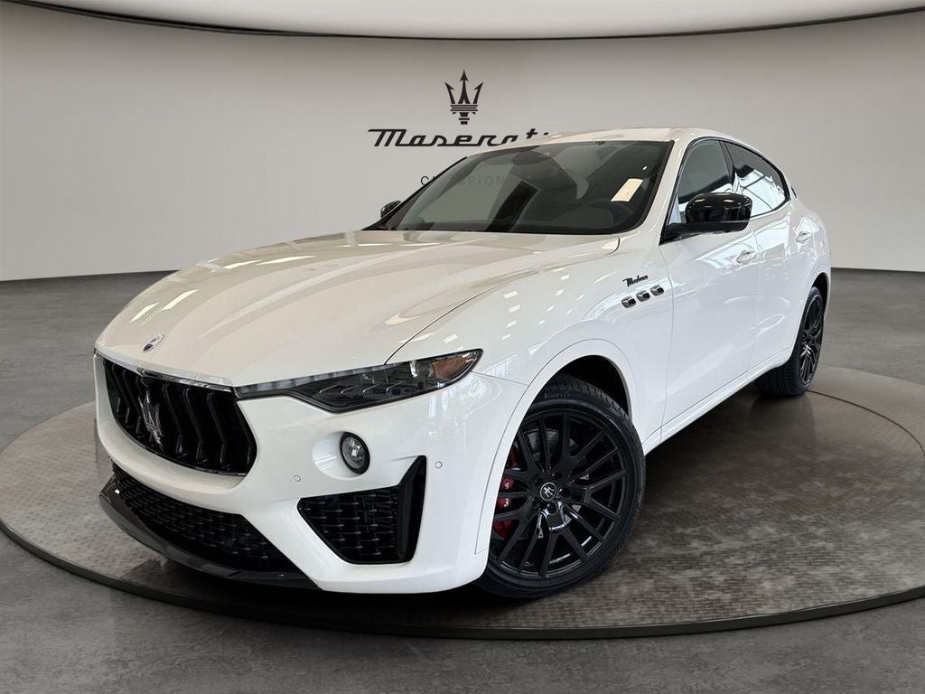 2024 Maserati Levante Modena Ultima in Bianco — front three-quarter view